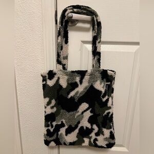 (FAIR) Camo Tote